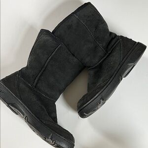 UGG Classic Black Winter Boots